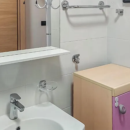 Apartment In With Kitchen Fažana